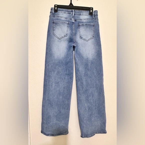 Blue Straight-Leg Jeans with Faded Denim - Picture 3 of 9